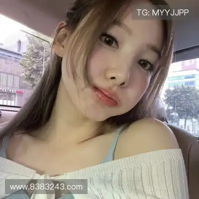 劳麟非